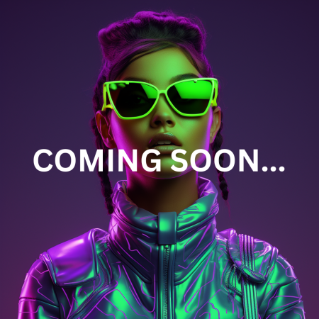 Das Bild zeigt eine Frau mit auffälligen grünen Neon-Sonnenbrillen und Zöpfen, gekleidet in eine glänzende, metallic-lila Jacke vor einem dunklen Hintergrund. Über ihr sind die Worte "COMING SOON..." in großen weißen Buchstaben zu sehen.